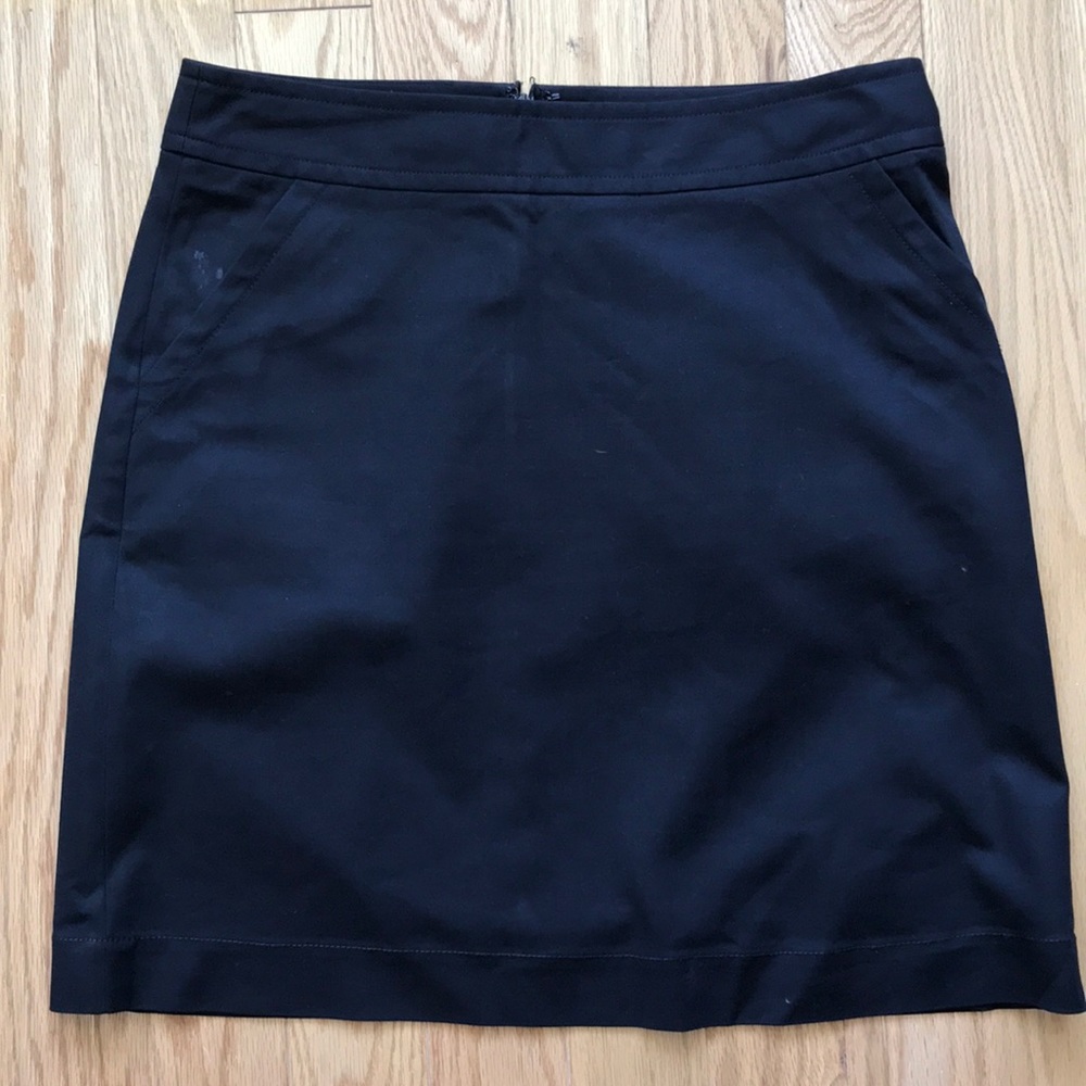 Banana Republic black suit skirt.